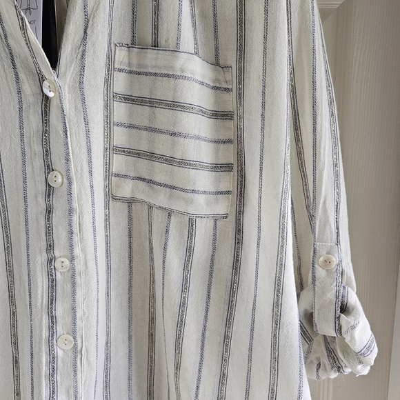 NWT Club Z Collection Women's Metallic Striped Button-Up Blouse 2X - Picture 3 of 11